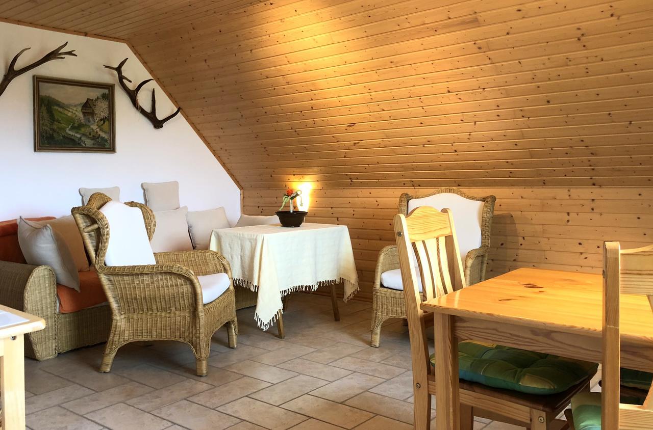 Ferienwohnung Mit Garten Wieck Bagian luar foto
